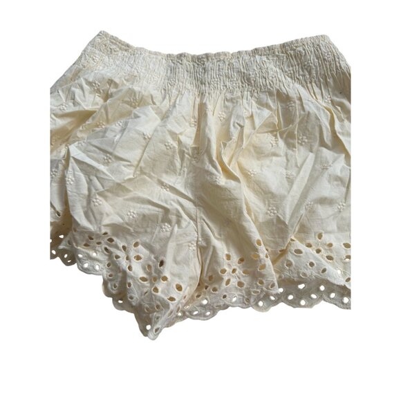 ZARA Butter Yellow Eyelet Scalloped Shorts Size Medium NEW NWT - Picture 3 of 8